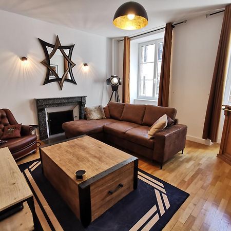 Appartement 3 Chambres Au Coeur Du Jura, Ideal Famille 살랭레뱅 외부 사진