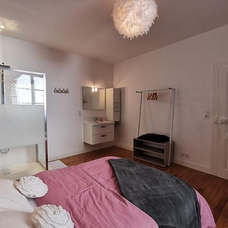 Appartement 3 Chambres Au Coeur Du Jura, Ideal Famille 살랭레뱅 외부 사진